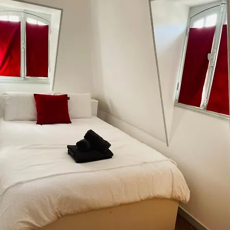 Exceptionnel Duplex En Chateau Apartmán