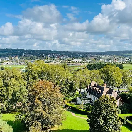 Exceptionnel Duplex En Chateau Apartment