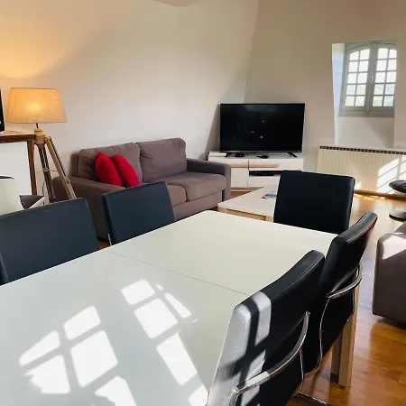 Exceptionnel Duplex En Chateau *